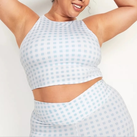 NWOT Old Navy Light Support PowerChill Longline Sports Bra Tank - Picture 1 of 7